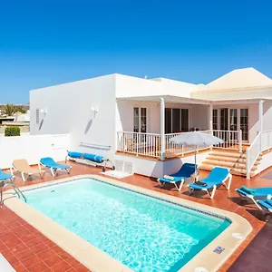 Villa Tania, Puerto del Carmen (Lanzarote)